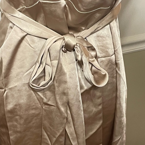 By Blush - Shimmering Cream Colored Ruched Wrap Midi Dress, NWT, Size Large - Picture 4 of 11